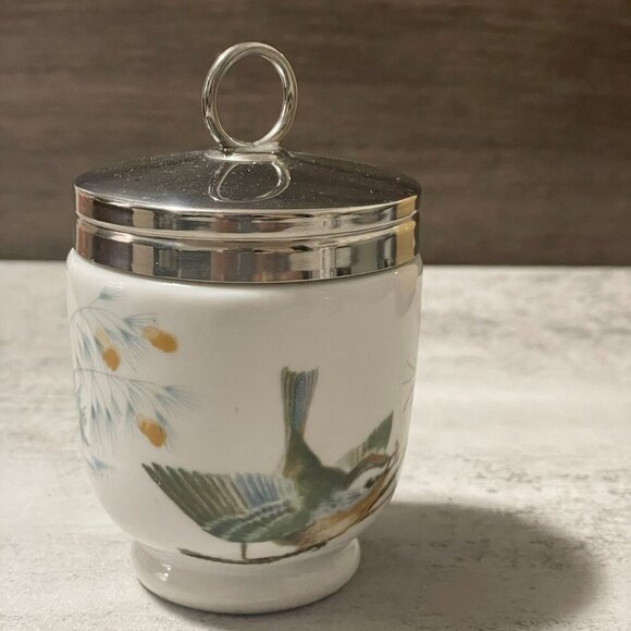 Vintage Royal Worcester Wild Birds Porcelain Covered Egg Coddler Made in England - Picture 3 of 9